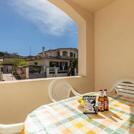 Casa A Due Passi Dal Mare Àrbatax Exterior foto